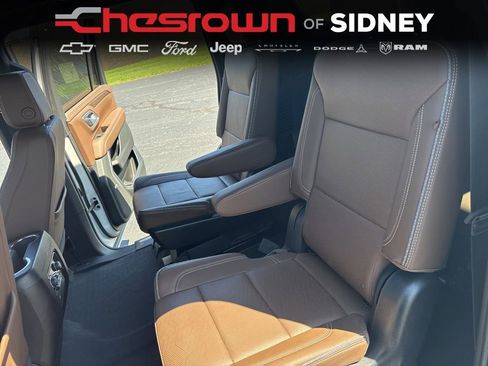 Used 2023 Chevrolet Suburban High Country AWD/4WD image 41