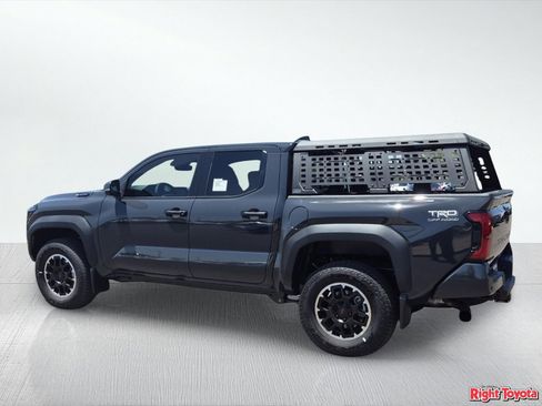 New 2026 Toyota Tacoma TRD Off-Road AWD/4WD image 4