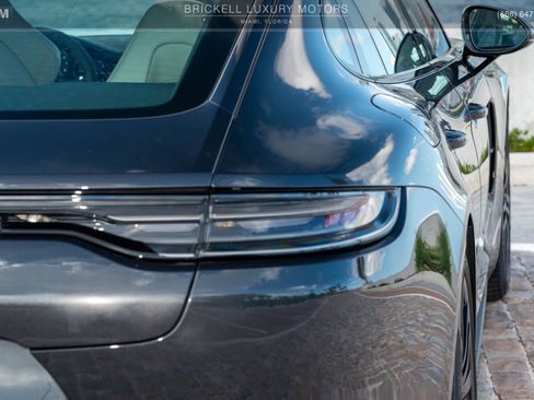 Used 2022 Porsche Panamera GTS image 49