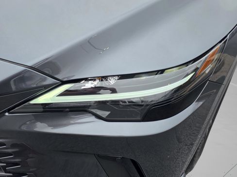 Certified 2025 Lexus RX 350 Premium w/ Accessory Package (Z1) image 11