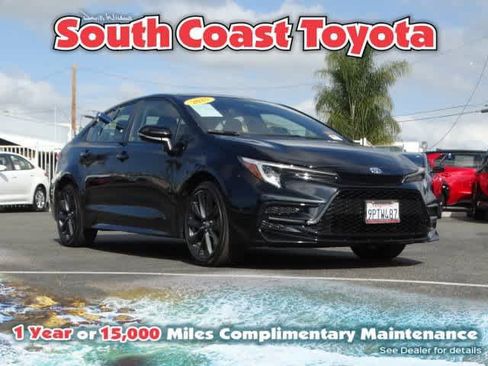 Certified 2025 Toyota Corolla SE image 1
