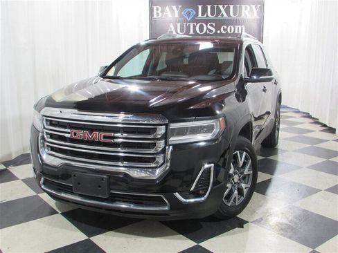Used 2023 GMC Acadia SLT AWD/4WD image 2