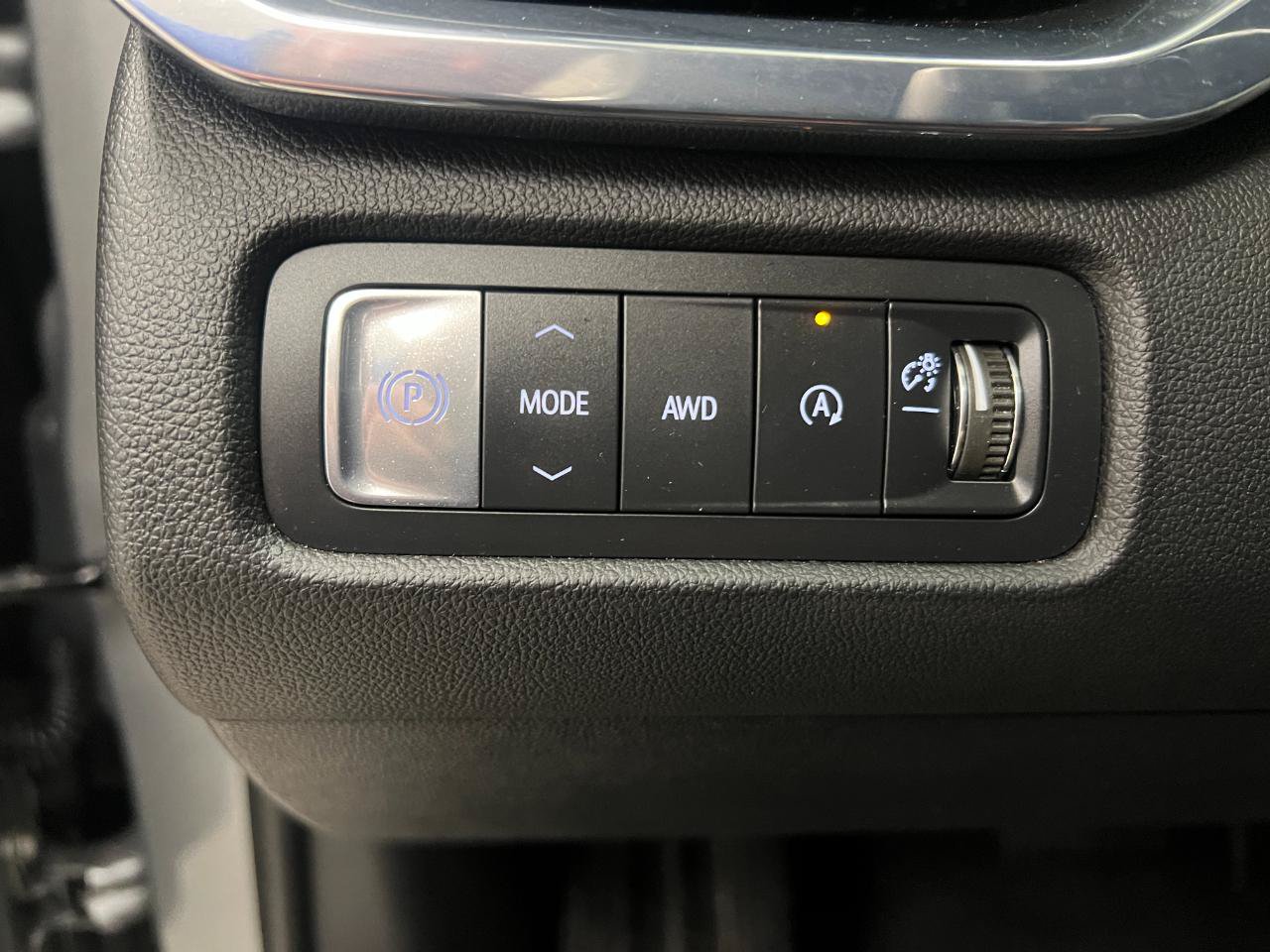 Used 2026 GMC Acadia Elevation w/ Elevation Premium Package AWD/4WD image 36