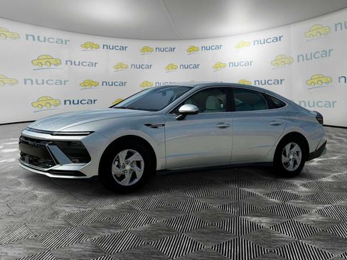 Certified 2025 Hyundai Sonata SE image 3