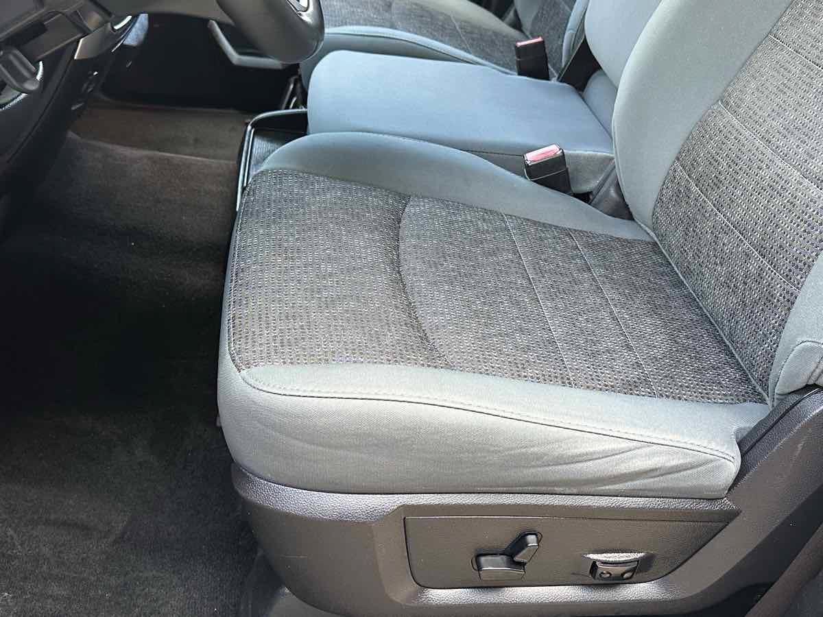 Used 2016 RAM 1500 Big Horn RWD image 13