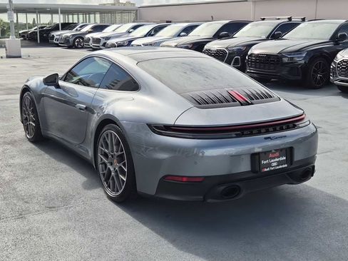 Used 2025 Porsche 911 Carrera image 4