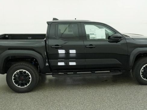 New 2026 Toyota Tacoma TRD Off-Road AWD/4WD image 11