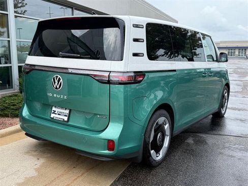 New 2025 Volkswagen ID. Buzz Pro S Plus image 3