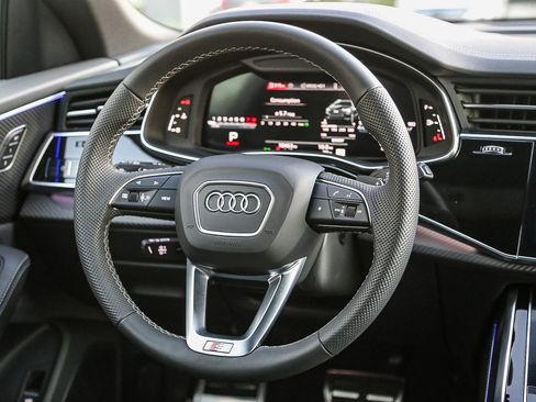 Used 2025 Audi SQ8 Premium Plus image 15