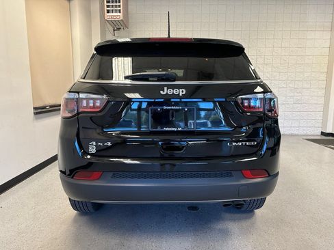 Used 2022 Jeep Compass Limited AWD/4WD image 40