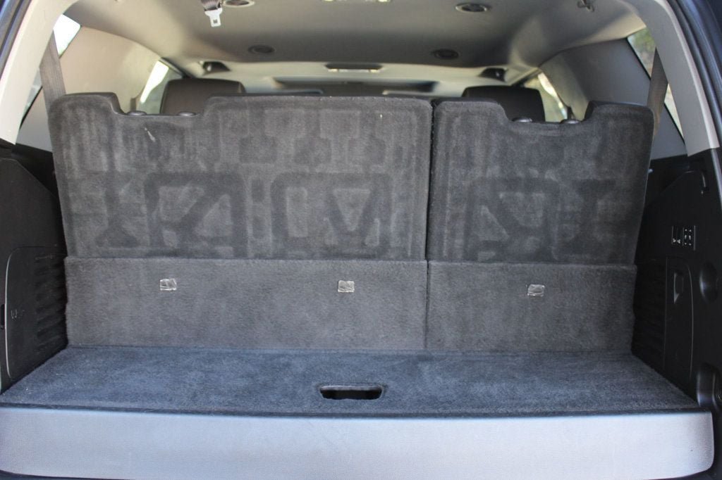Used 2018 GMC Yukon SLT AWD/4WD image 16