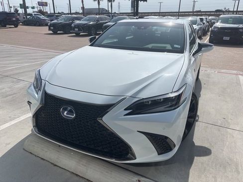 Used 2022 Lexus ES 300h F Sport w/ Accessory Package 2 image 2