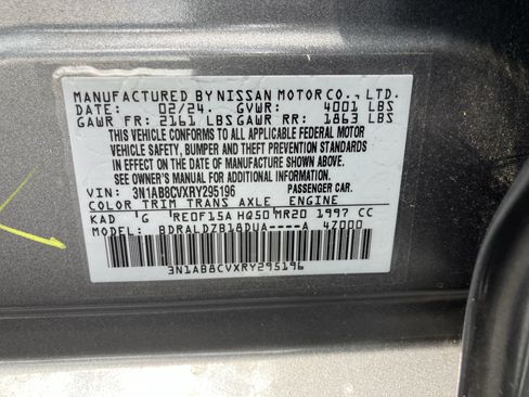 Used 2024 Nissan Sentra SV FWD image 35