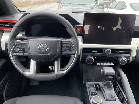 Used 2024 Toyota Tacoma TRD Sport image 10