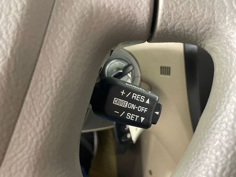 Used 2009 Kia Spectra EX image 11