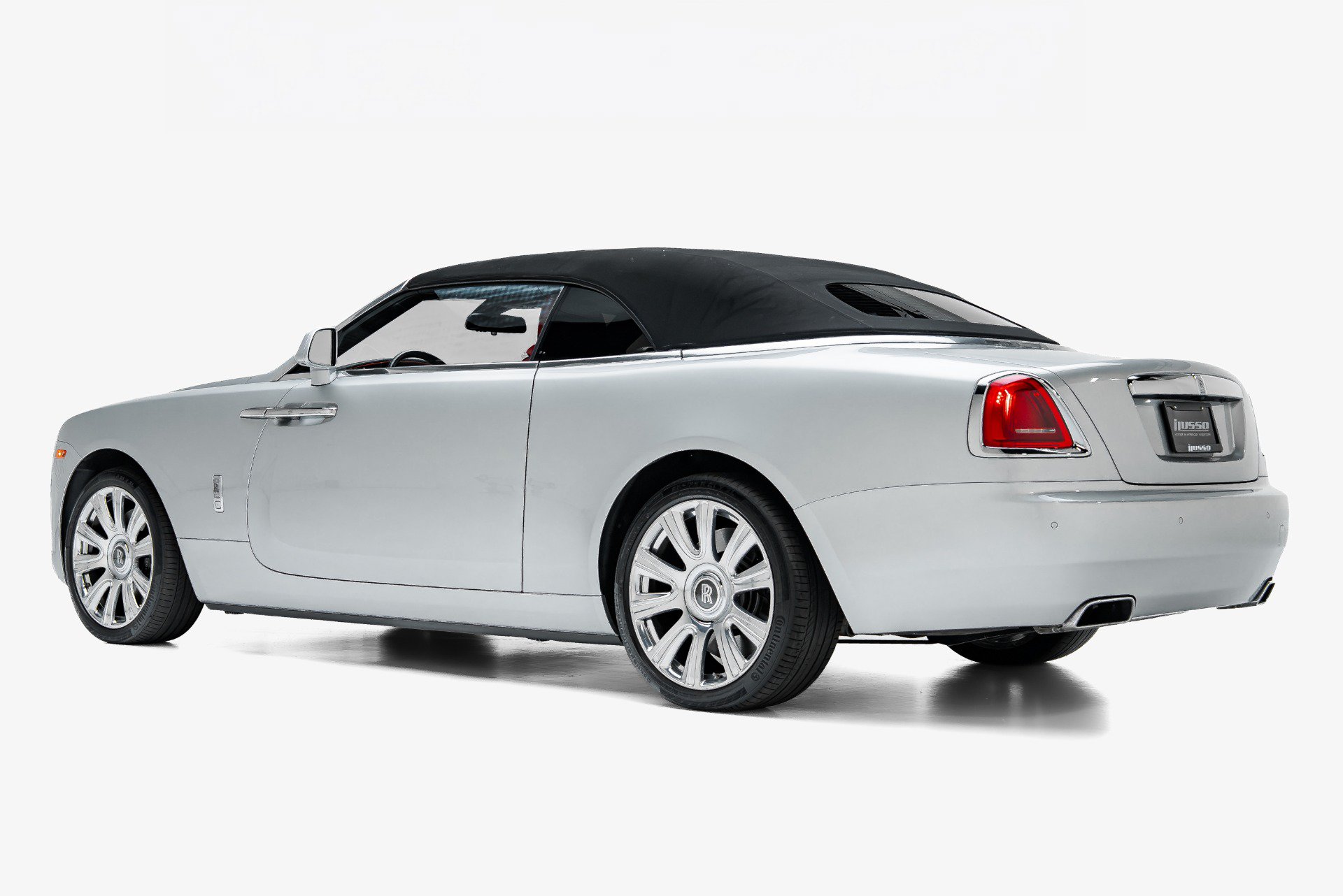 Used 2016 Rolls-Royce Dawn RWD image 10