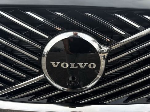 New 2026 Volvo XC90 B6 Plus w/ Protection Package Premier AWD/4WD image 32