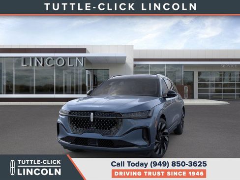 New 2026 Lincoln Nautilus Black Label w/ Jet Appearance Package image 2