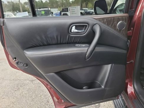 Used 2023 Nissan Armada Platinum w/ Captain's Chairs Package RWD image 11