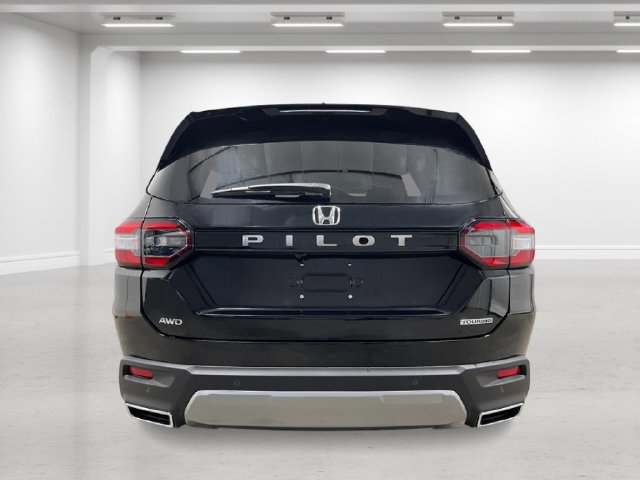 New 2026 Honda Pilot Touring image 4