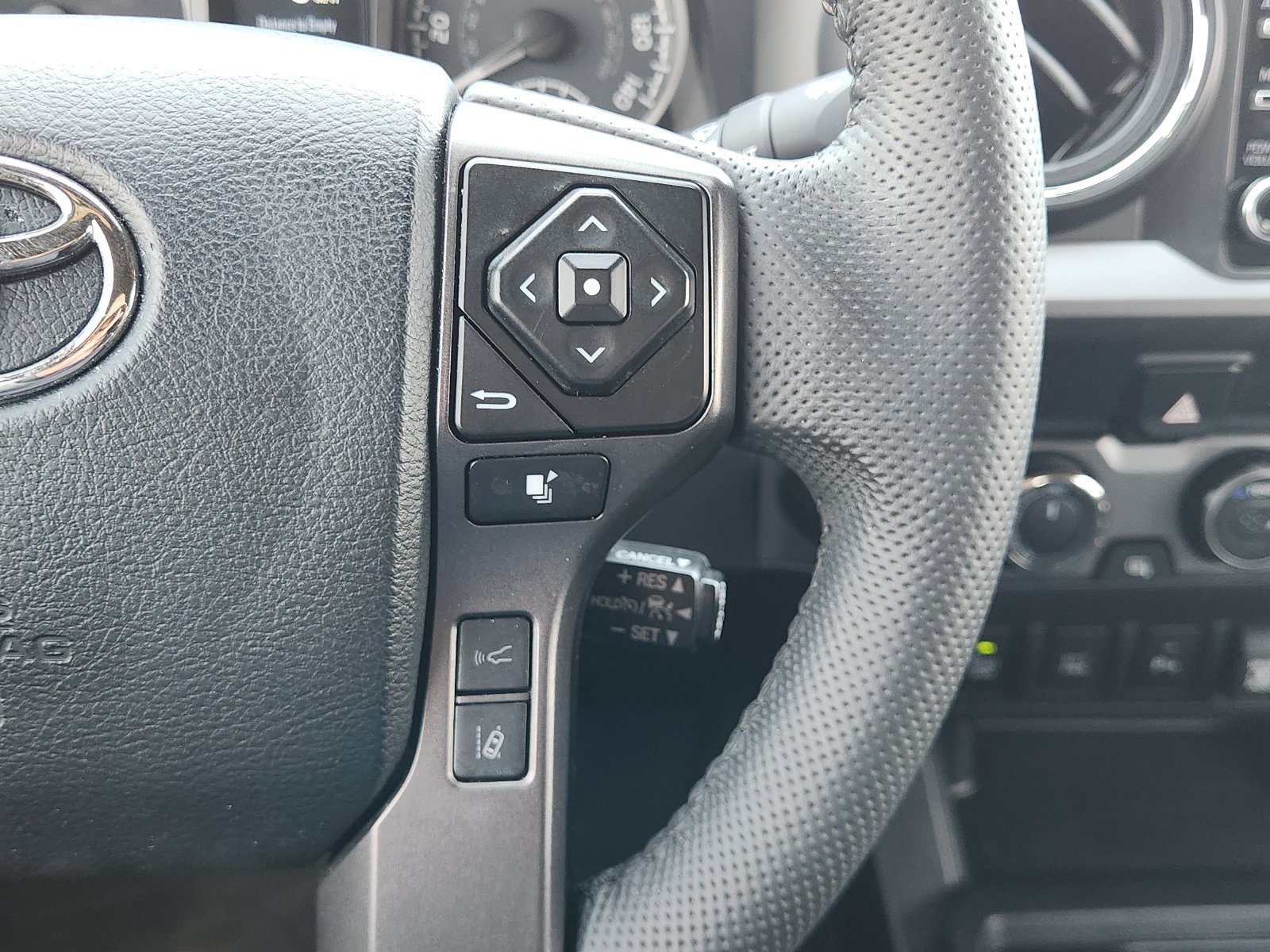 Used 2023 Toyota Tacoma TRD Pro AWD/4WD image 34