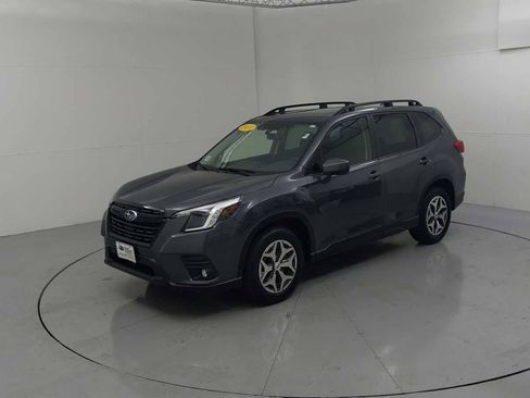 Certified 2024 Subaru Forester Premium AWD/4WD image 4