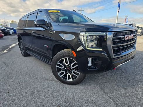Used 2024 GMC Yukon XL AT4 w/ Technology Package AWD/4WD image 1