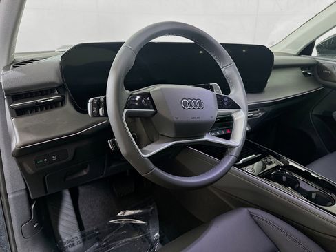 New 2026 Audi Q3 quattro 2.0T AWD/4WD image 9