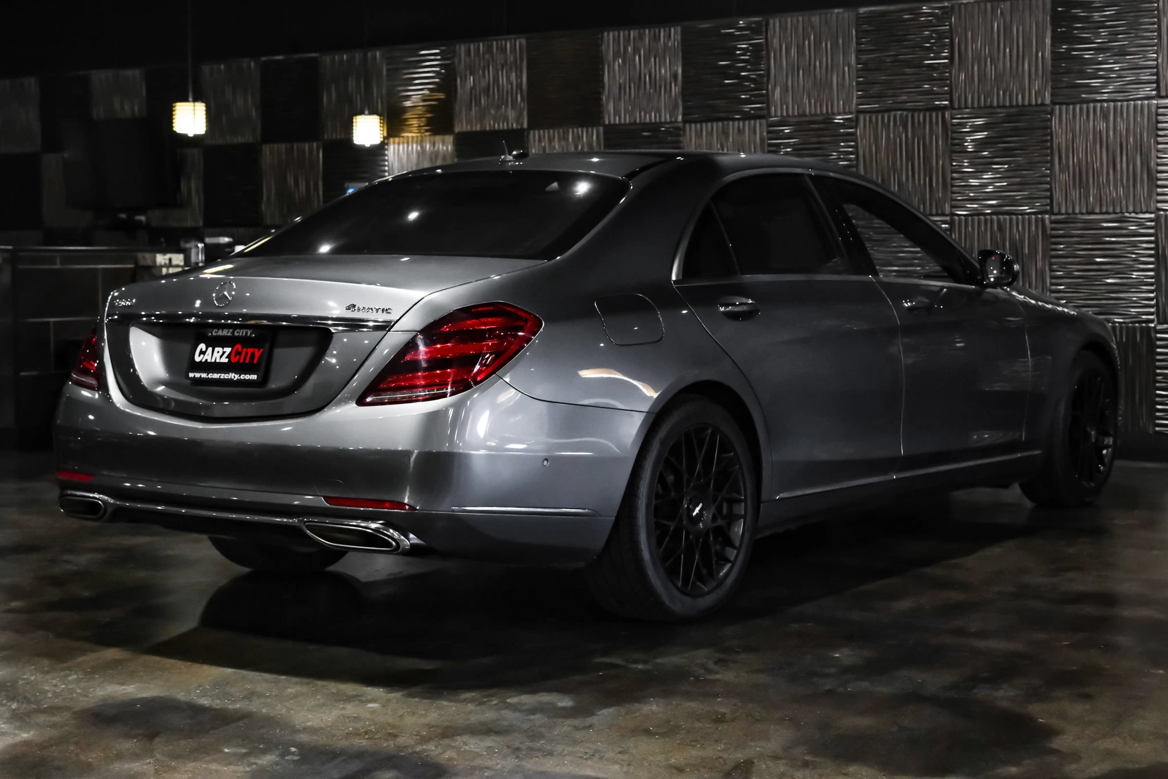 Used 2018 Mercedes-Benz S 560 4MATIC Sedan image 10