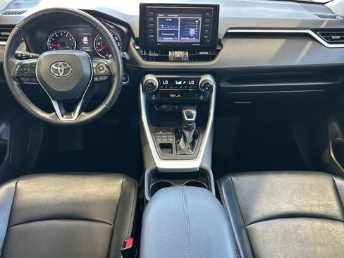 Used 2021 Toyota RAV4 XLE Premium image 13