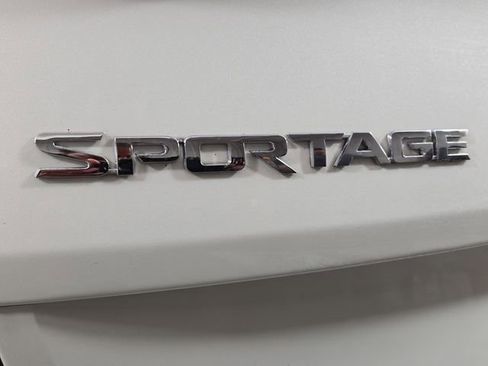 Used 2022 Kia Sportage SX image 32