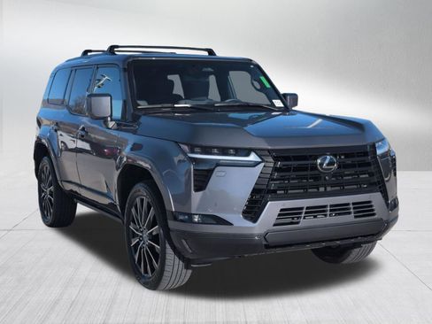 Used 2024 Lexus GX 550 w/ Accessory Package (2T) image 8