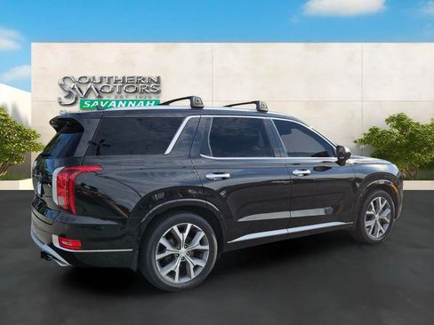 Used 2022 Hyundai Palisade Limited w/ Winter Package FWD image 5