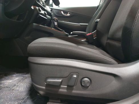 Certified 2023 Hyundai Kona SEL w/ Convenience Package image 29