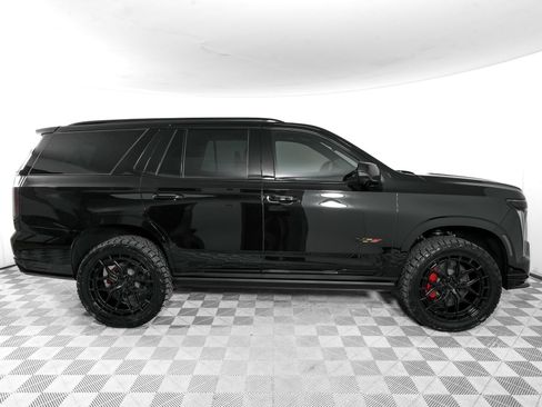 Used 2026 Cadillac Escalade V w/ LPO, ONYX Package AWD/4WD image 4