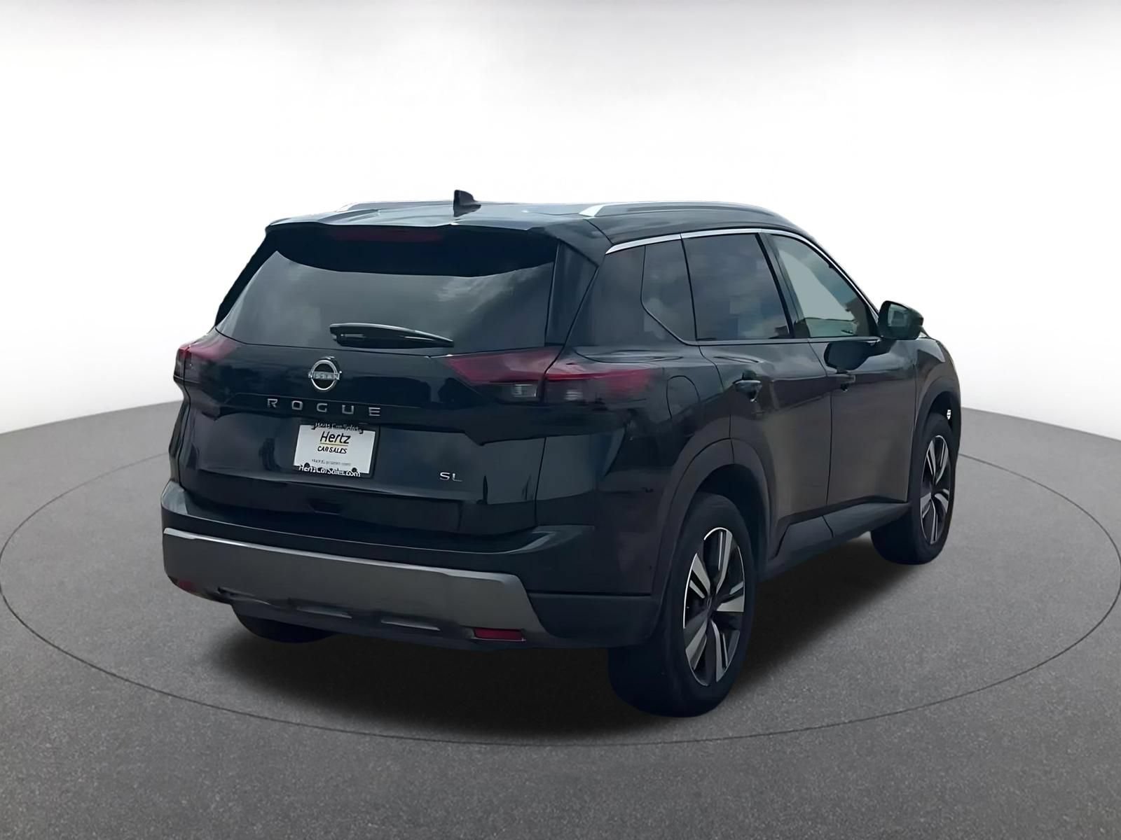 Used 2026 Nissan Rogue SL FWD image 13