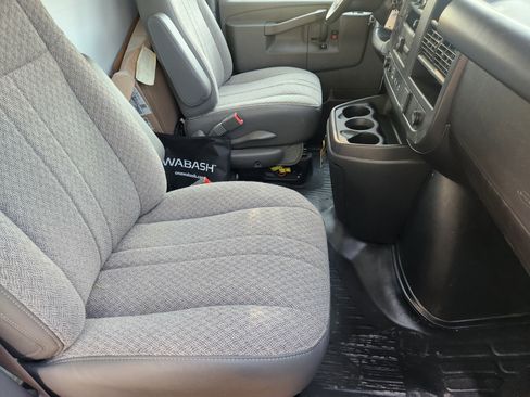 New 2024 Chevrolet Express 3500 w/ Power Convenience Package image 17