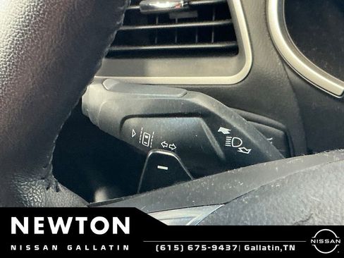 Used 2019 Ford Edge SEL w/ Equipment Group 201A AWD/4WD image 28