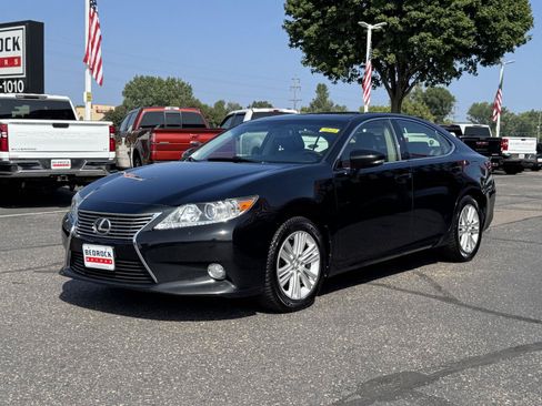 Used 2014 Lexus ES 350 w/ Premium Package FWD image 3