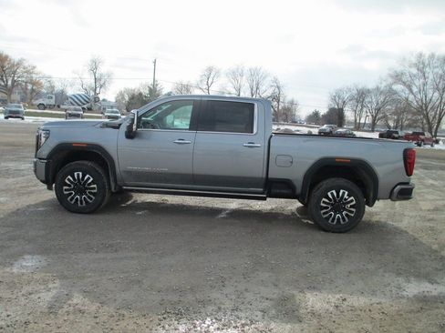 New 2026 GMC Sierra 2500 Denali Ultimate AWD/4WD image 8
