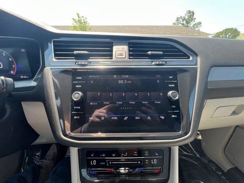 Certified 2023 Volkswagen Tiguan SE AWD/4WD image 20