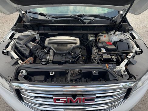 Used 2017 GMC Acadia SLT AWD/4WD image 26