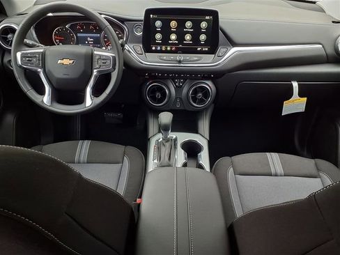 New 2026 Chevrolet Blazer LT image 11
