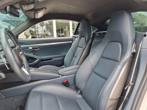 Certified 2022 Porsche 718 Cayman GTS RWD image 5