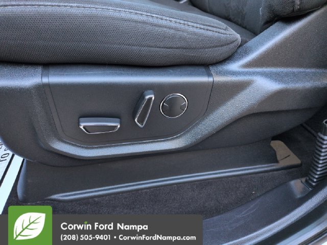 Used 2018 Ford F150 XLT w/ Equipment Group 302A Luxury AWD/4WD image 12