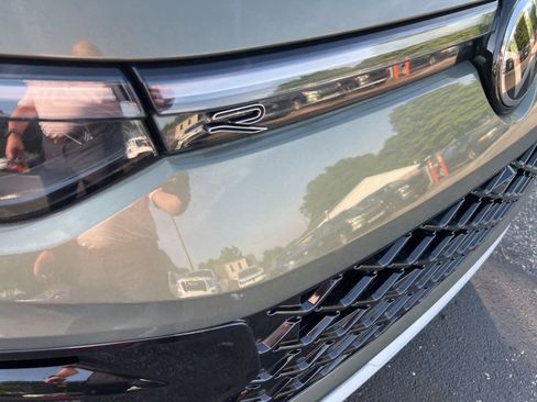 Used 2026 Volkswagen Tiguan SEL R-Line AWD/4WD image 2