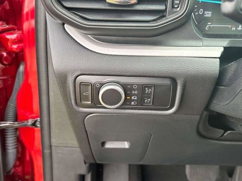 Certified 2023 Ford Explorer XLT image 21