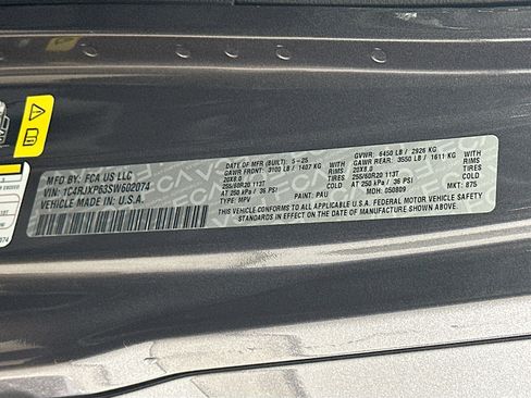 Used 2025 Jeep Wrangler Sahara image 12