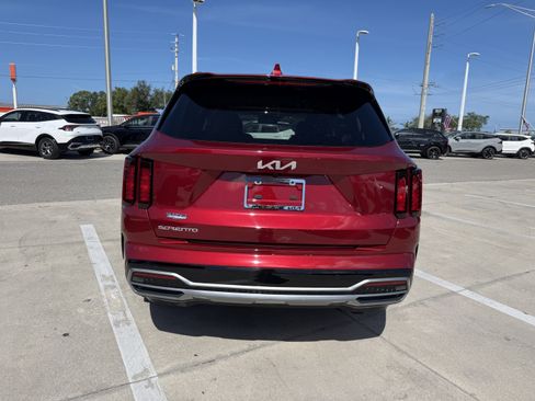 Used 2023 Kia Sorento EX FWD image 5