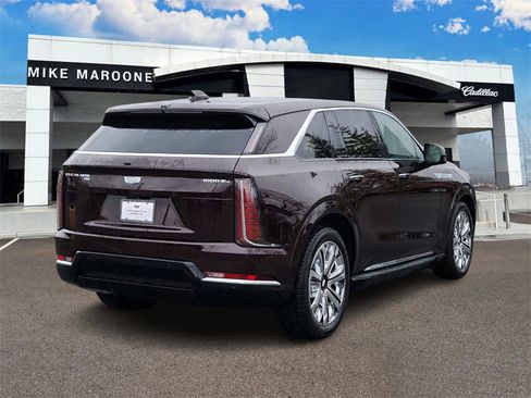 New 2025 Cadillac Escalade IQ Luxury 2 w/ LPO, Radiant Package image 3